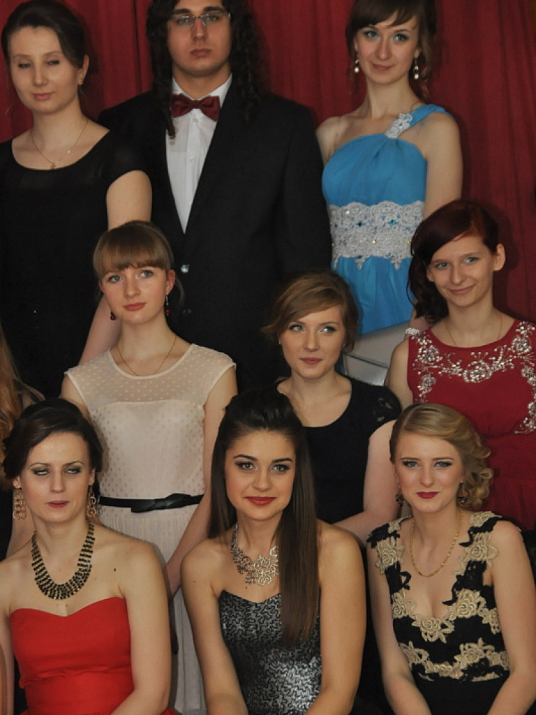 Studniówka w ONZ-cie (FOTO, VIDEO)