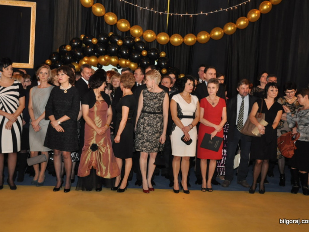 Studniówka w ONZ-cie (FOTO, VIDEO)