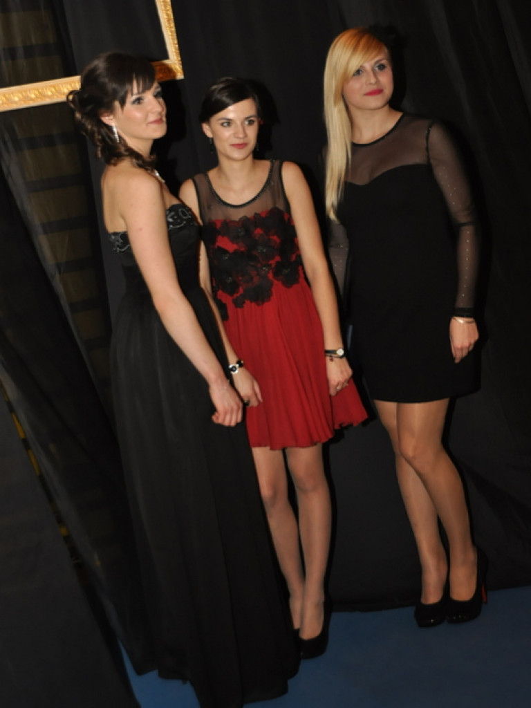 Studniówka w ONZ-cie (FOTO, VIDEO)