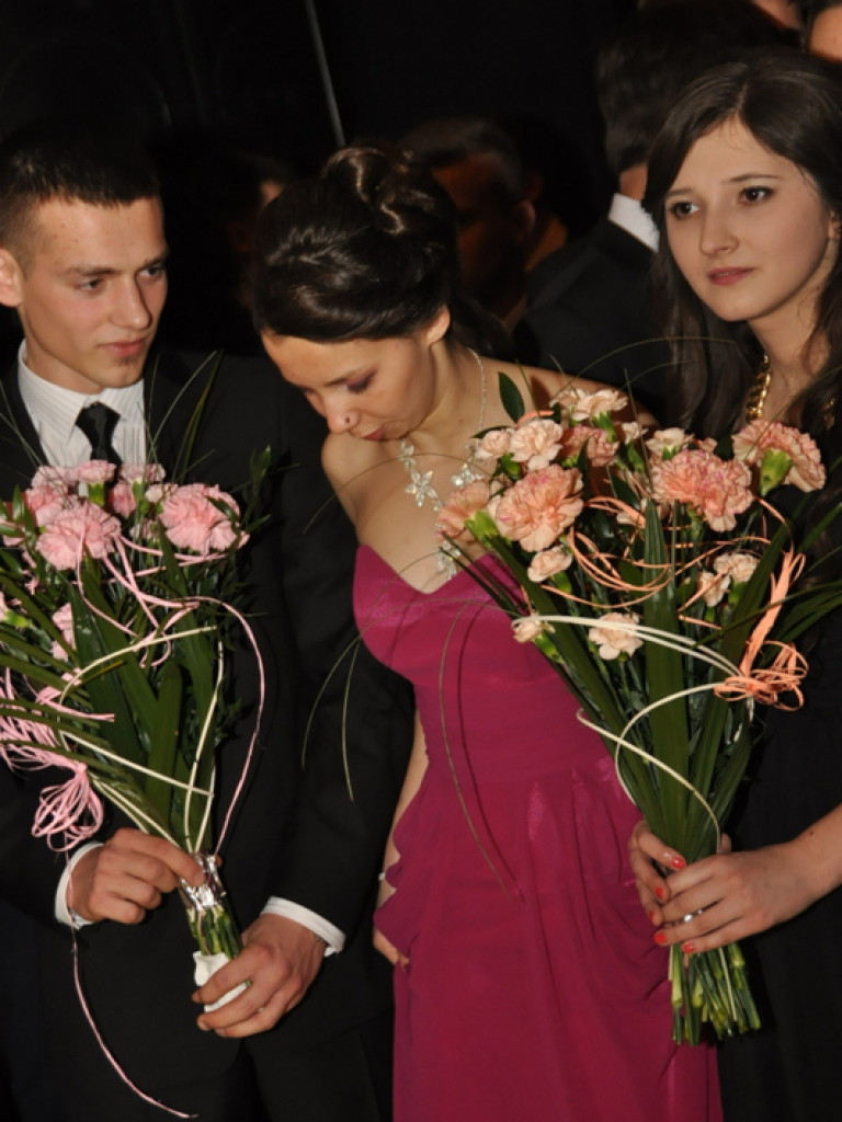 Studniówka w ONZ-cie (FOTO, VIDEO)