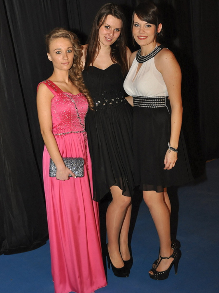 Studniówka w ONZ-cie (FOTO, VIDEO)