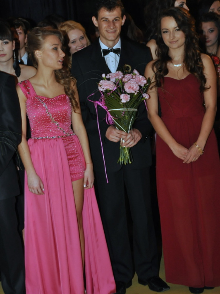 Studniówka w ONZ-cie (FOTO, VIDEO)