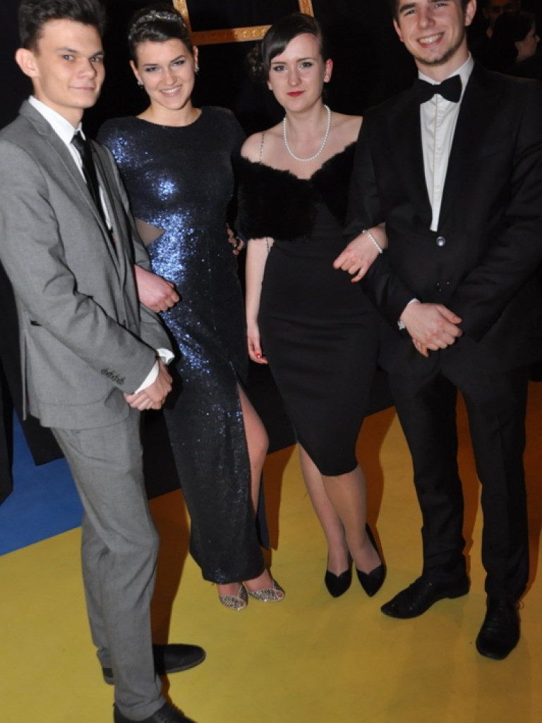 Studniówka w ONZ-cie (FOTO, VIDEO)