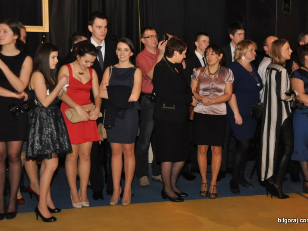 Studniówka w ONZ-cie (FOTO, VIDEO)