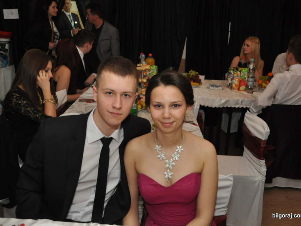 Studniówka w ONZ-cie (FOTO, VIDEO)