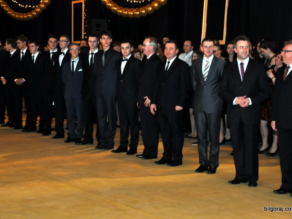 Studniówka w ONZ-cie (FOTO, VIDEO)