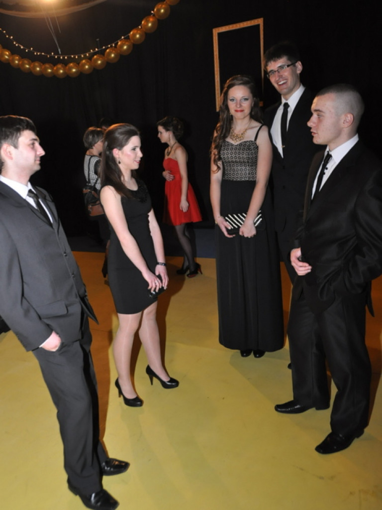 Studniówka w ONZ-cie (FOTO, VIDEO)