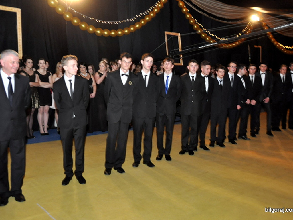 Studniówka w ONZ-cie (FOTO, VIDEO)