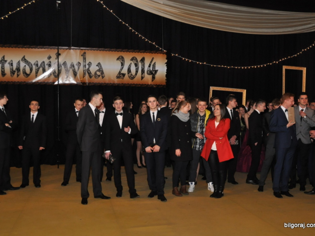 Studniówka w ONZ-cie (FOTO, VIDEO)