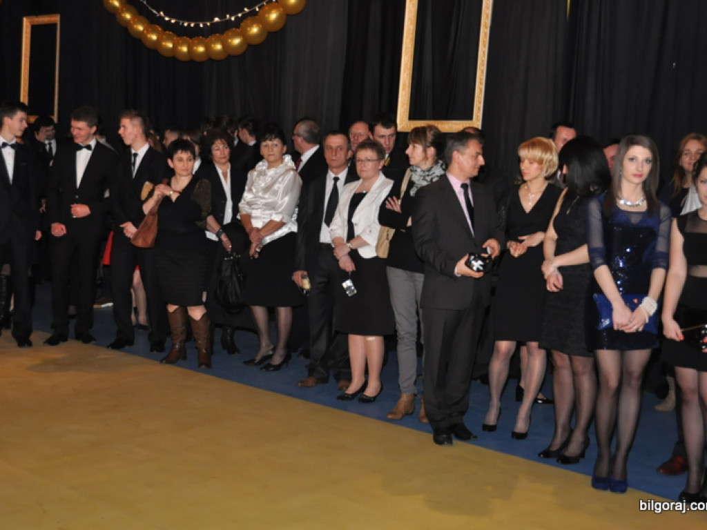 Studniówka w ONZ-cie (FOTO, VIDEO)