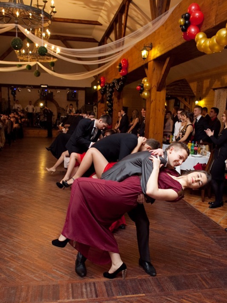 Studniówka w ZSBiO w Biłgoraju (FOTO, VIDEO)