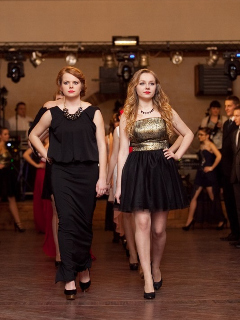 Studniówka w ZSBiO w Biłgoraju (FOTO, VIDEO)