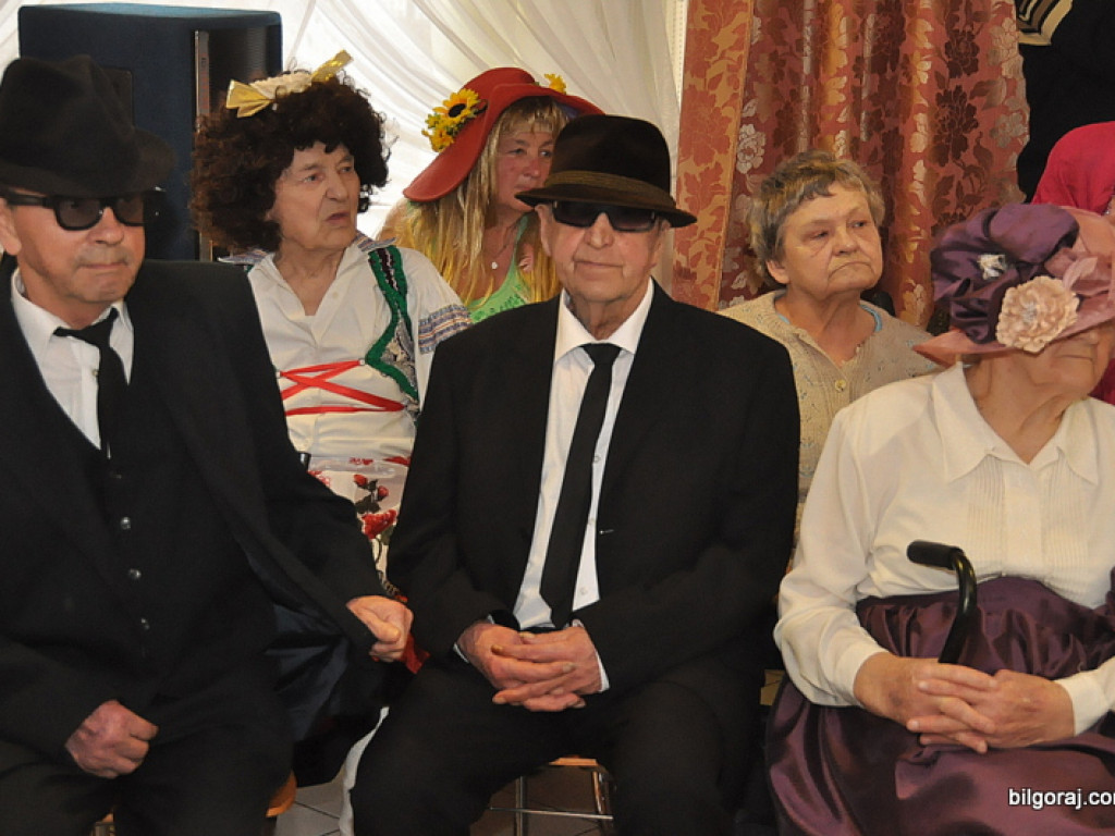 Bo życie to bal jest nad bale... (FOTO)