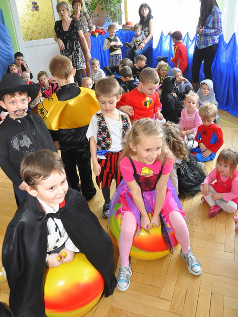 Bal karnawałowy w Samorządowym Przedszkolu Nr 3 (FOTO)