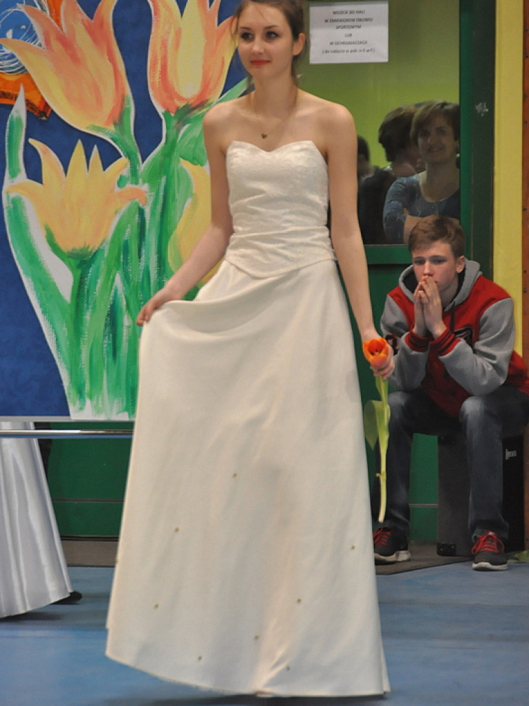 Babę zesłał Bóg..., czyli I Powiatowy Dzień Kobiet (FOTO, VIDEO)