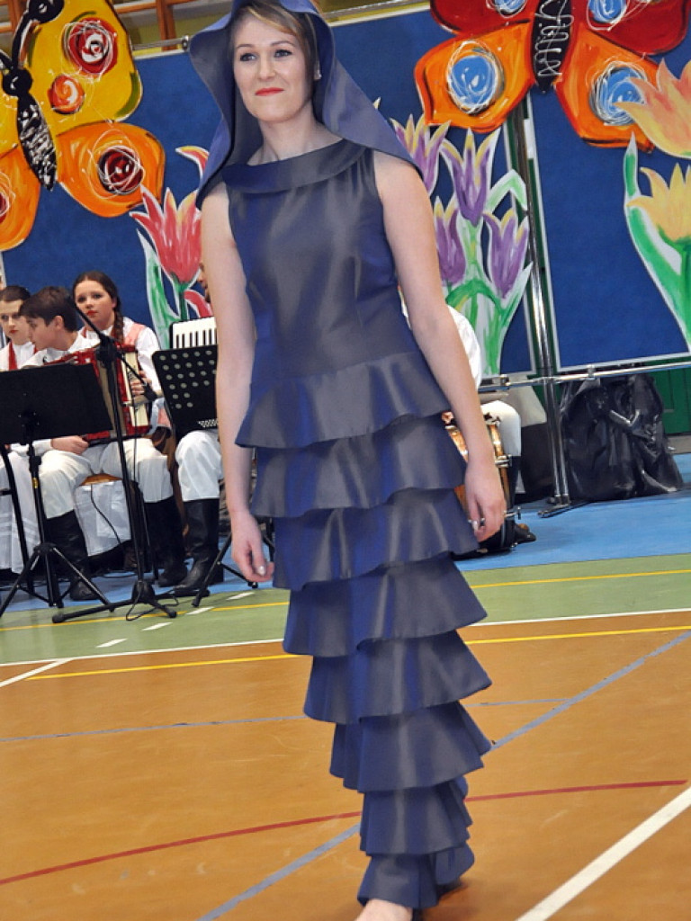 Babę zesłał Bóg..., czyli I Powiatowy Dzień Kobiet (FOTO, VIDEO)