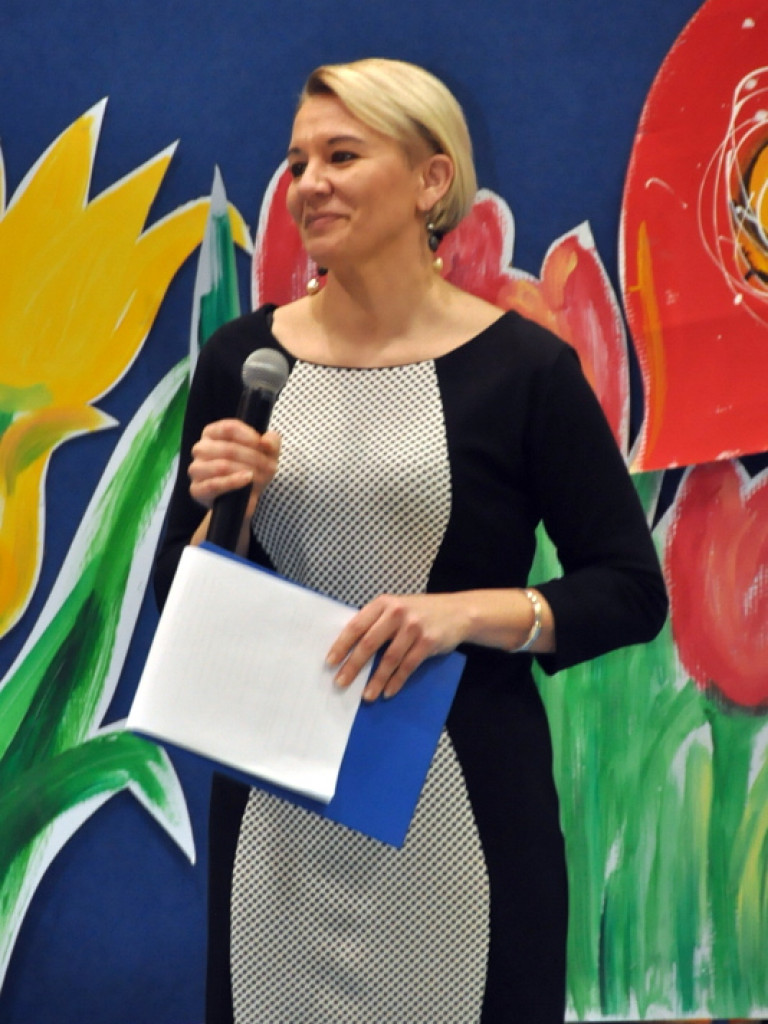 Babę zesłał Bóg..., czyli I Powiatowy Dzień Kobiet (FOTO, VIDEO)