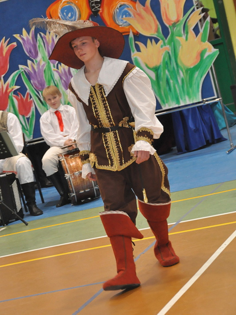 Babę zesłał Bóg..., czyli I Powiatowy Dzień Kobiet (FOTO, VIDEO)