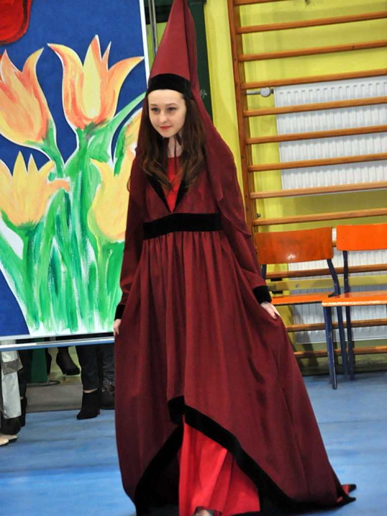 Babę zesłał Bóg..., czyli I Powiatowy Dzień Kobiet (FOTO, VIDEO)