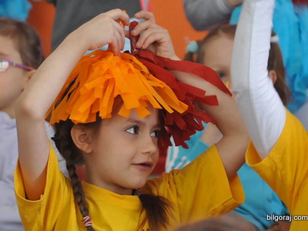 Zima przegnana - przedszkolaki utopiły Marzannę (FOTO)