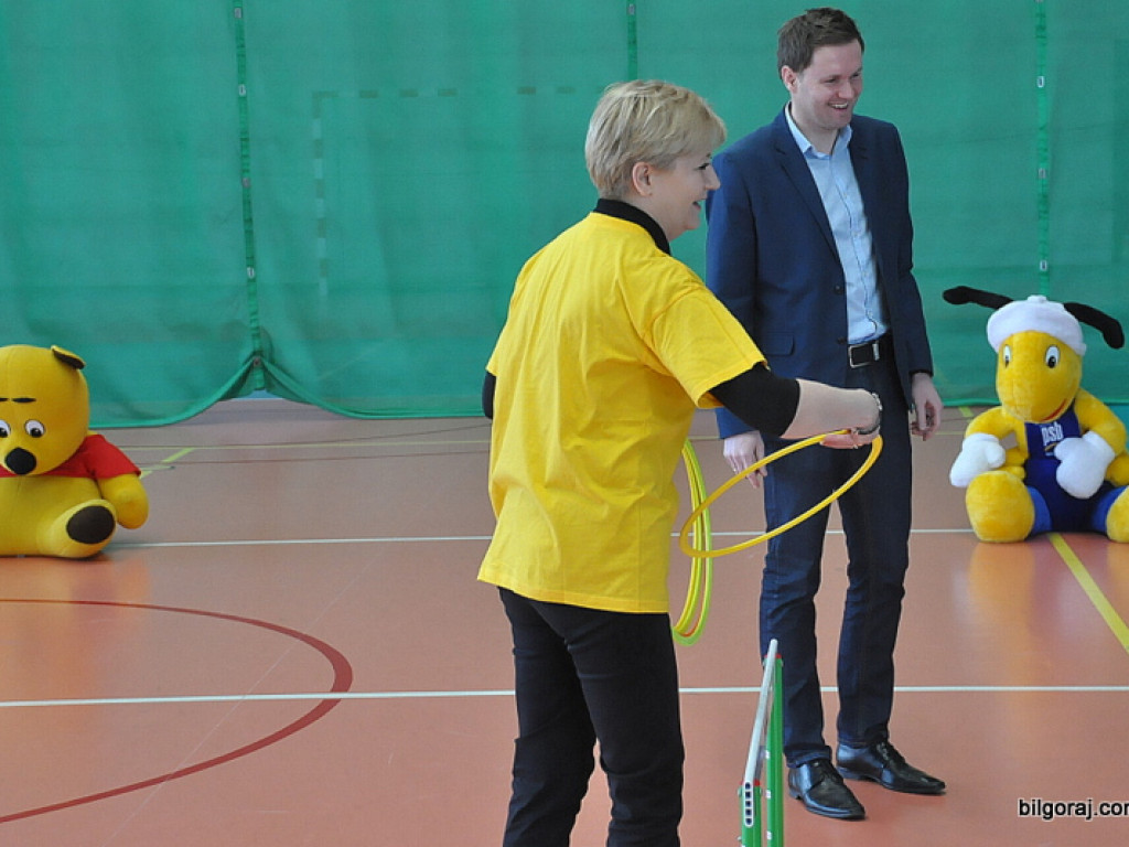 Zima przegnana - przedszkolaki utopiły Marzannę (FOTO)