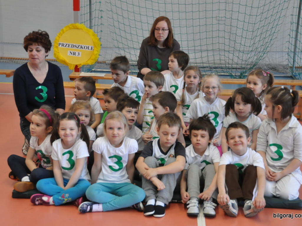 Zima przegnana - przedszkolaki utopiły Marzannę (FOTO)