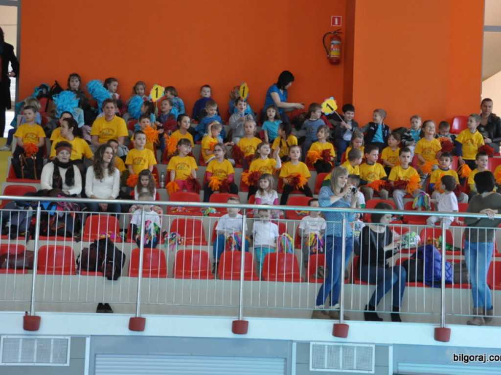 Zima przegnana - przedszkolaki utopiły Marzannę (FOTO)