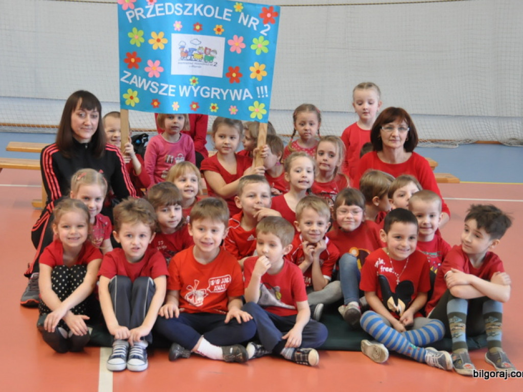 Zima przegnana - przedszkolaki utopiły Marzannę (FOTO)