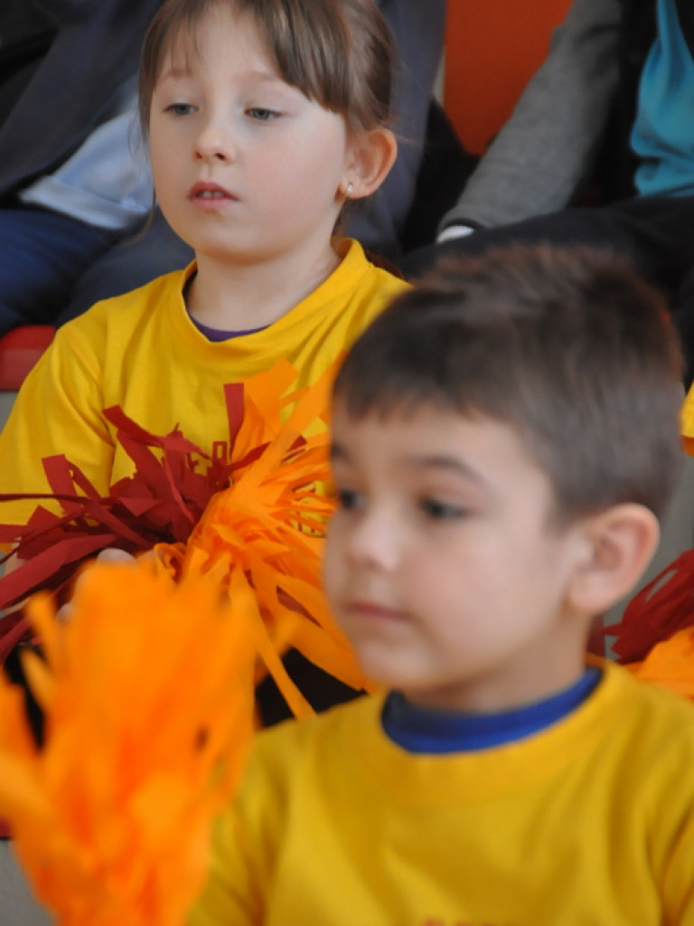 Zima przegnana - przedszkolaki utopiły Marzannę (FOTO)
