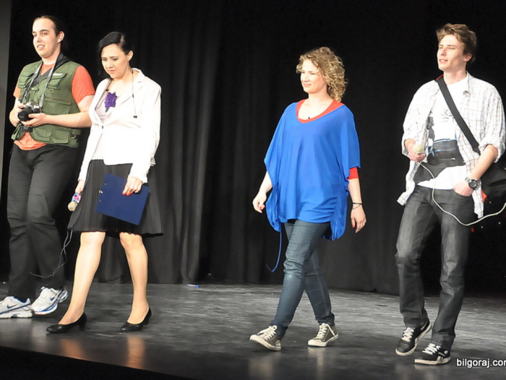 Mąż zmarł, ale już mu lepiej (FOTO)