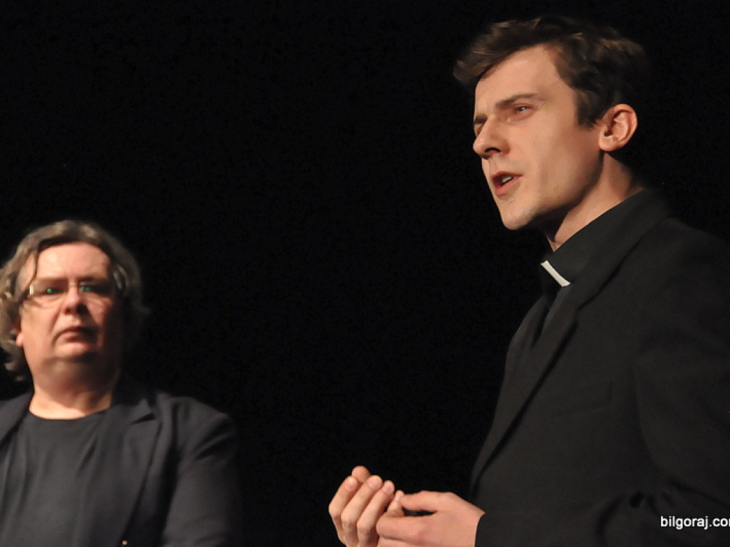 Mąż zmarł, ale już mu lepiej (FOTO)