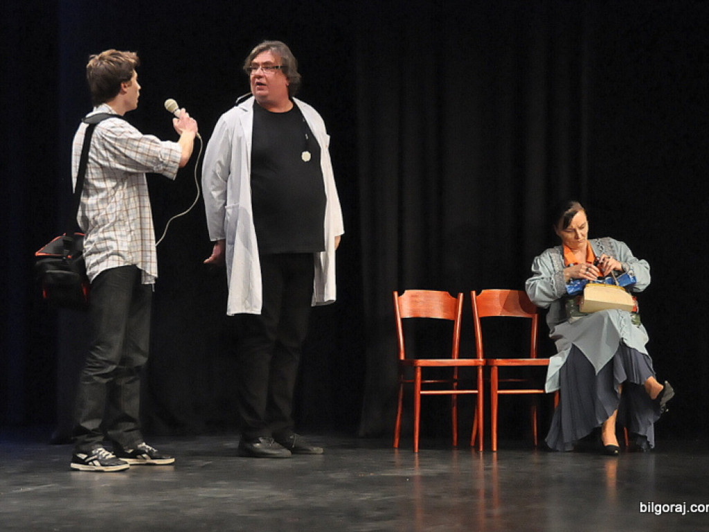 Mąż zmarł, ale już mu lepiej (FOTO)