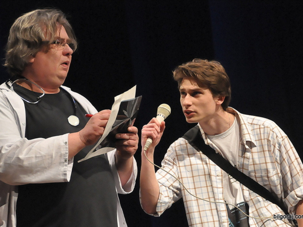 Mąż zmarł, ale już mu lepiej (FOTO)