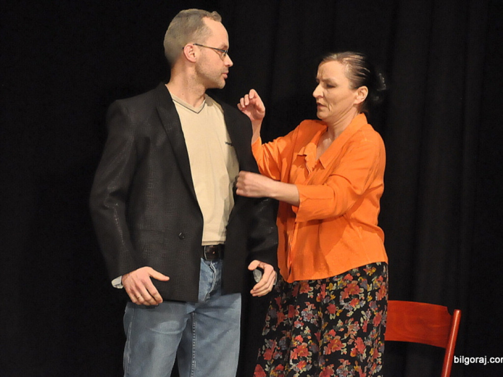 Mąż zmarł, ale już mu lepiej (FOTO)