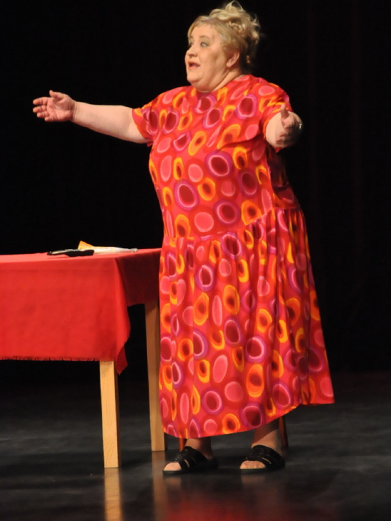 Mąż zmarł, ale już mu lepiej (FOTO)