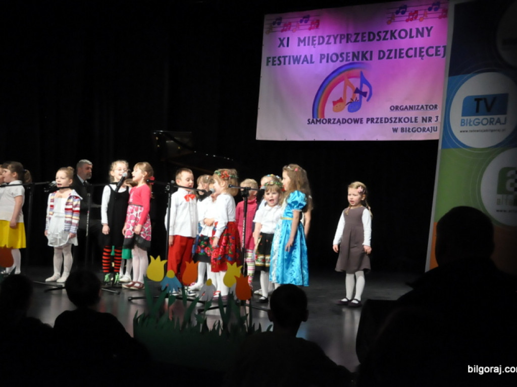 XI Międzyprzeszkolny Festiwal Piosenki Dziecięcej (FOTO, VIDEO)