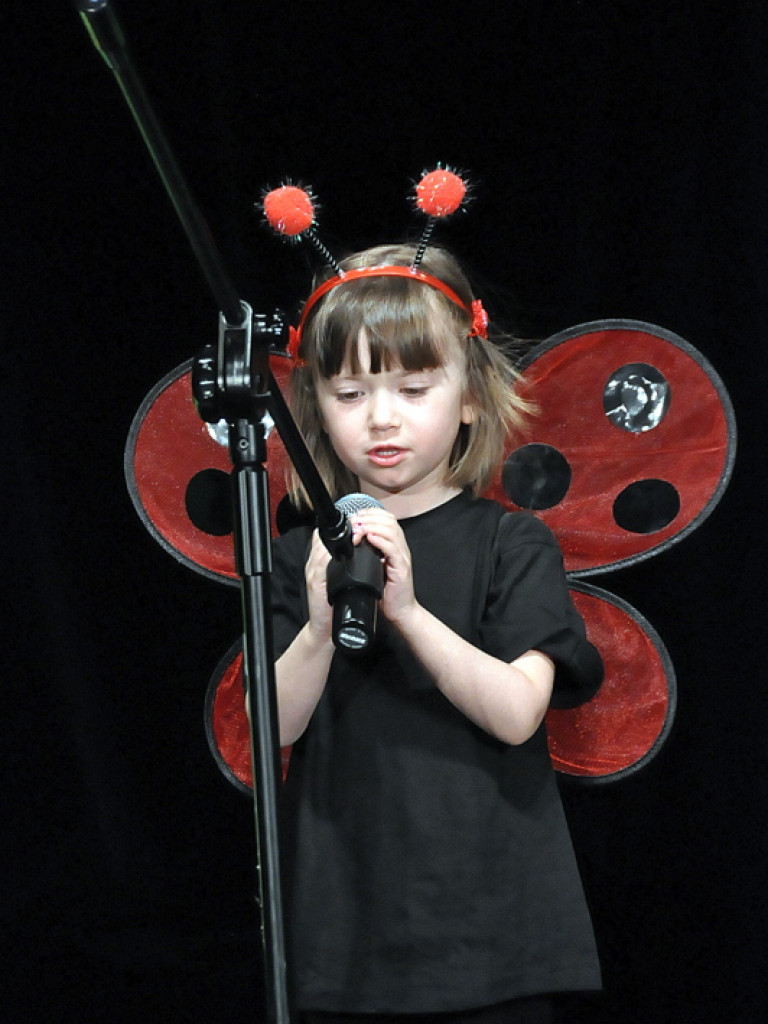 XI Międzyprzeszkolny Festiwal Piosenki Dziecięcej (FOTO, VIDEO)