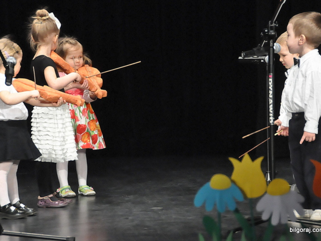 XI Międzyprzeszkolny Festiwal Piosenki Dziecięcej (FOTO, VIDEO)