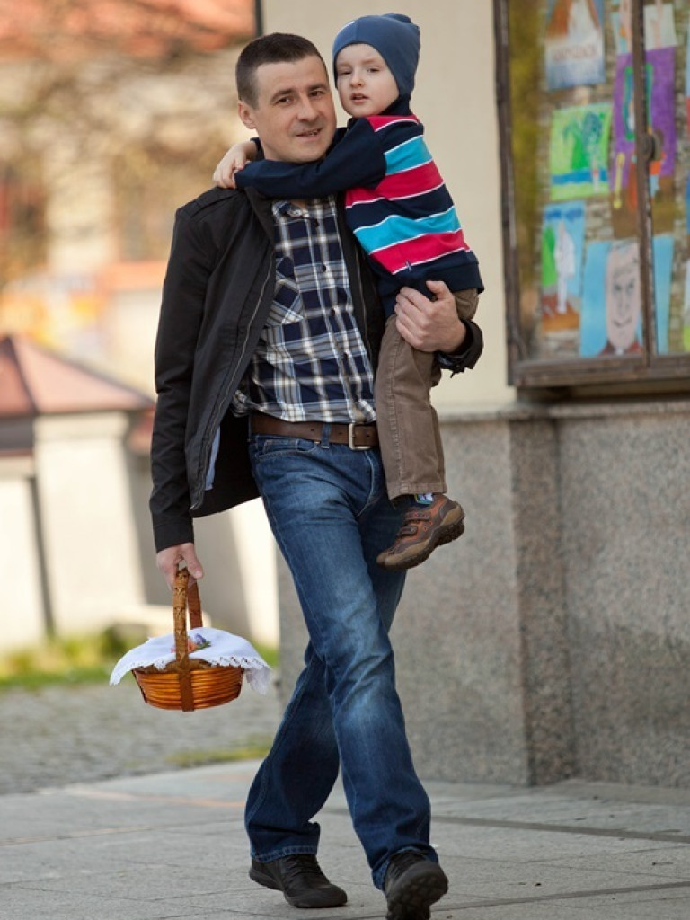 Poświęcenie pokarmów na stół wielkanocny (FOTO)