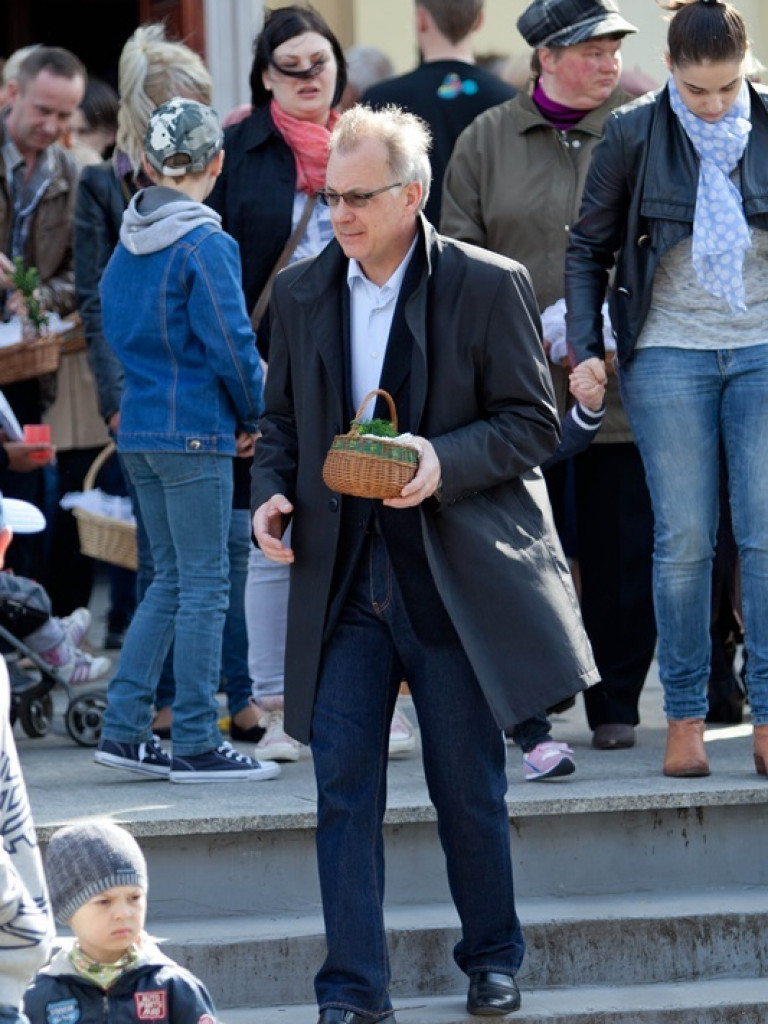 Poświęcenie pokarmów na stół wielkanocny (FOTO)
