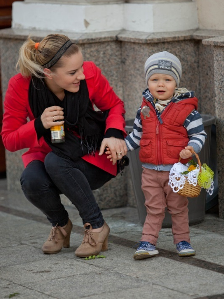Poświęcenie pokarmów na stół wielkanocny (FOTO)
