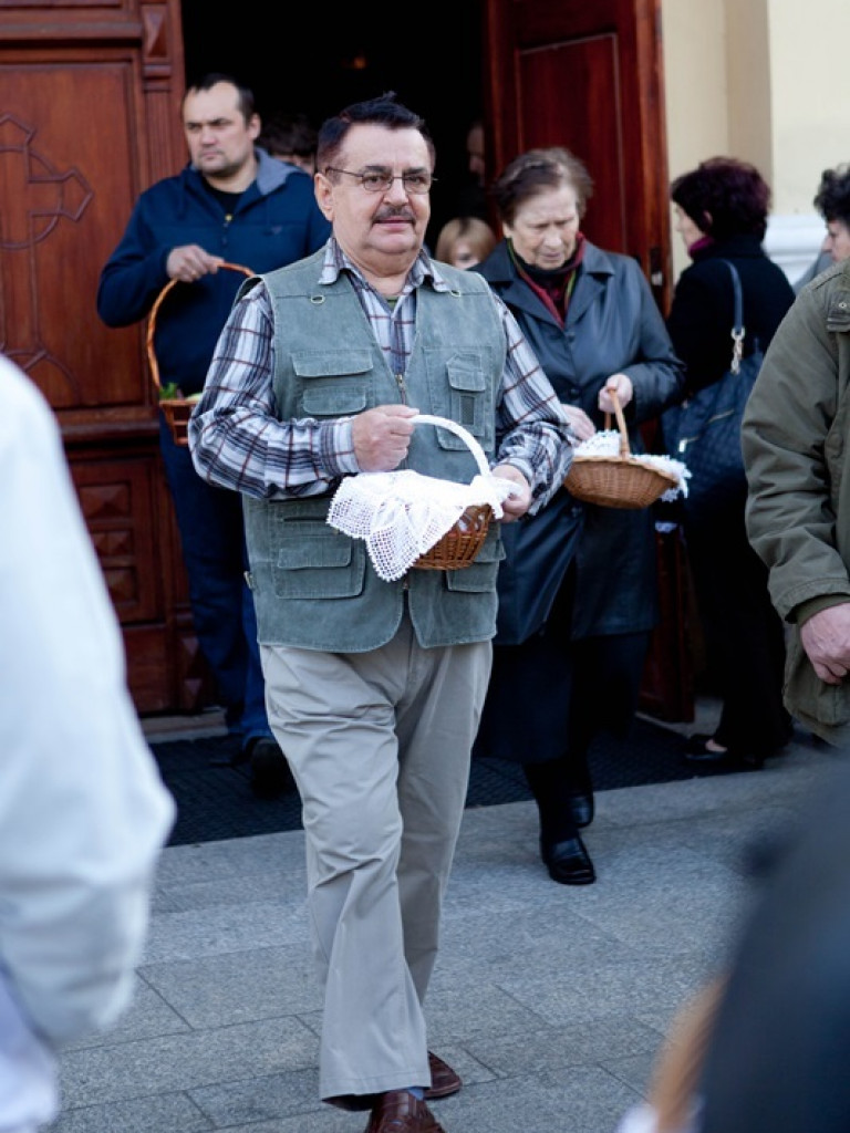 Poświęcenie pokarmów na stół wielkanocny (FOTO)