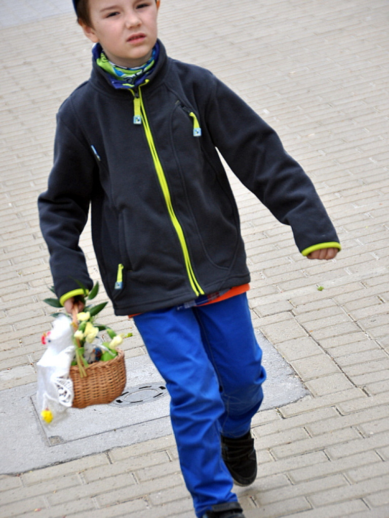 Poświęcenie pokarmów na stół wielkanocny (FOTO)
