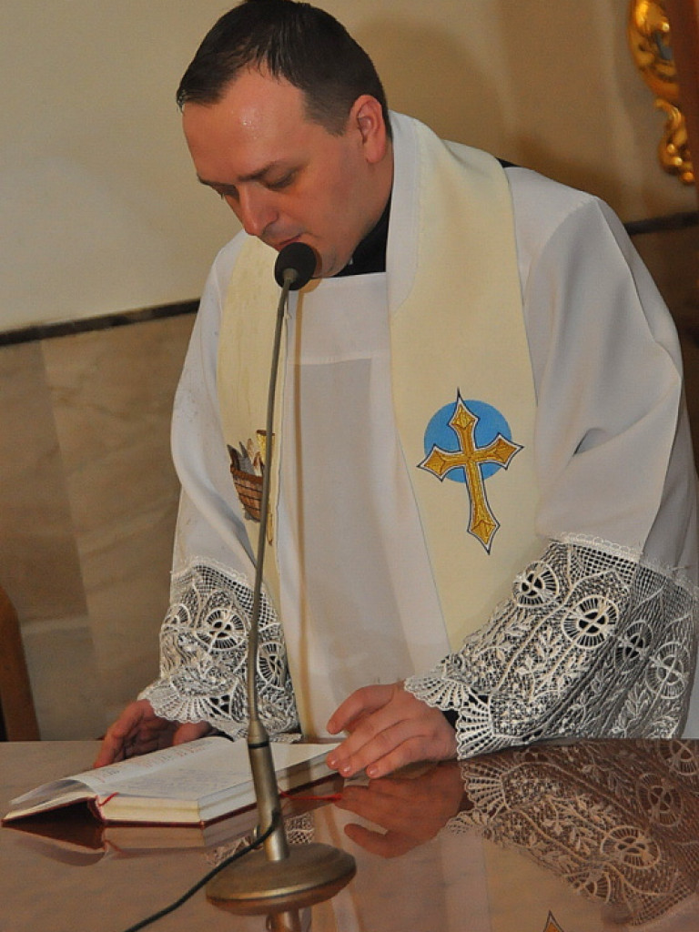 Poświęcenie pokarmów na stół wielkanocny (FOTO)