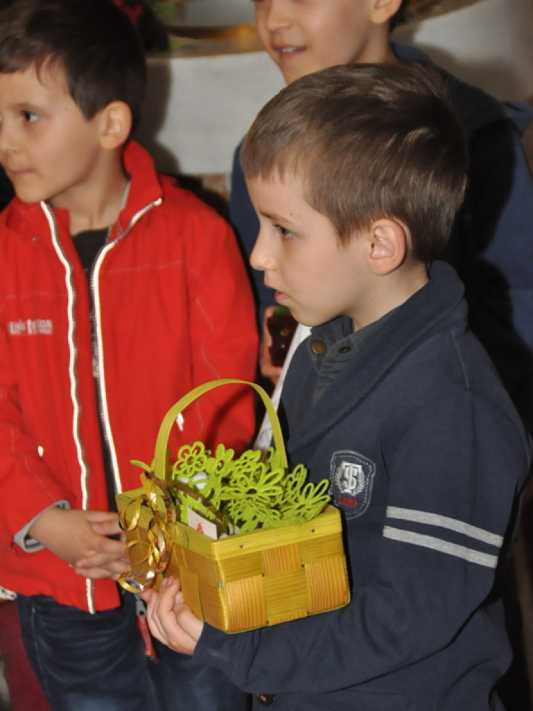 Poświęcenie pokarmów na stół wielkanocny (FOTO)