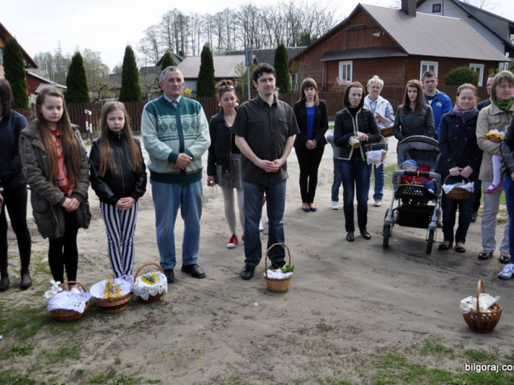Poświęcenie pokarmów na stół wielkanocny (FOTO)