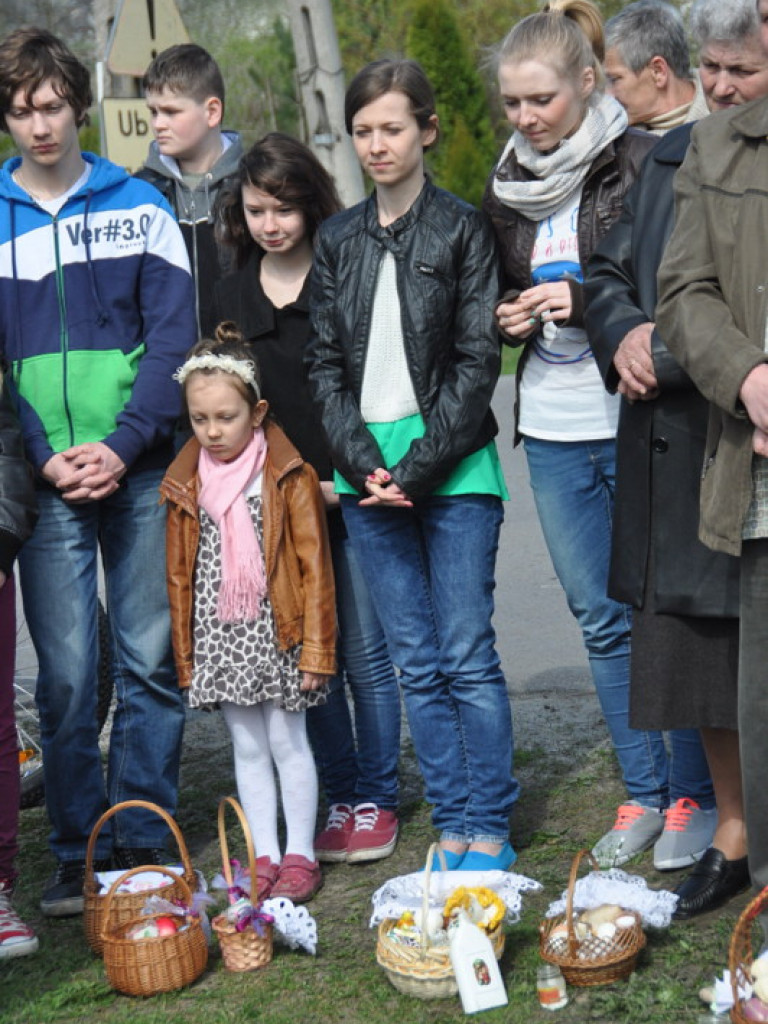 Poświęcenie pokarmów na stół wielkanocny (FOTO)