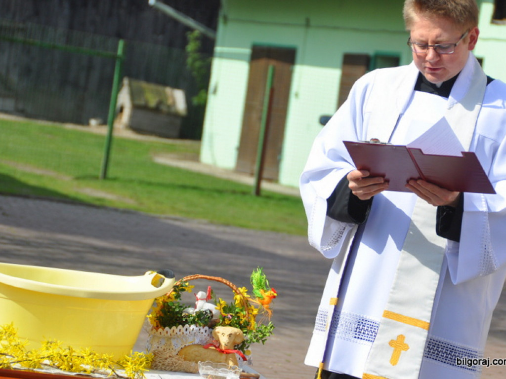 Poświęcenie pokarmów na stół wielkanocny (FOTO)