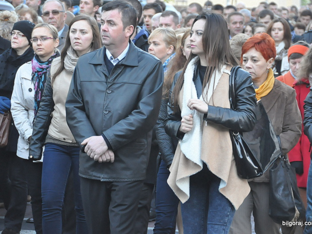 BIŁGORAJ: Tłumy na procesjach rezurekcyjnych świętowały Zmartwychwstanie Pańskie