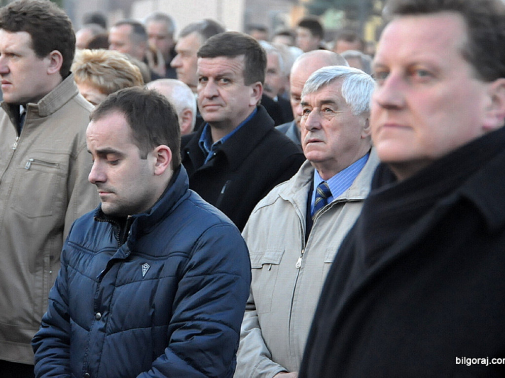 BIŁGORAJ: Tłumy na procesjach rezurekcyjnych świętowały Zmartwychwstanie Pańskie